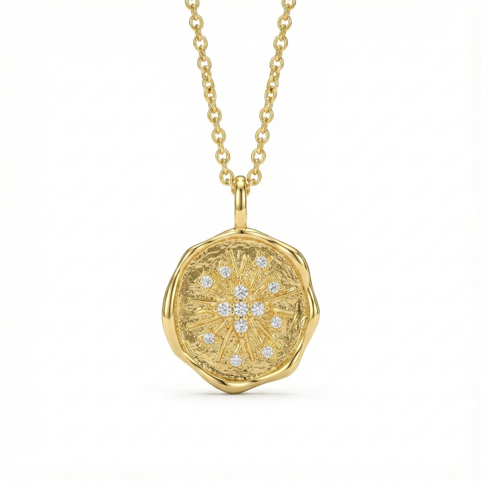 Collier doré à l’or 18k avec médaillon texturé esprit cachet